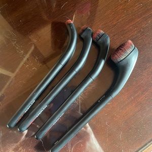 Brushcraft set of 4, made by Artis